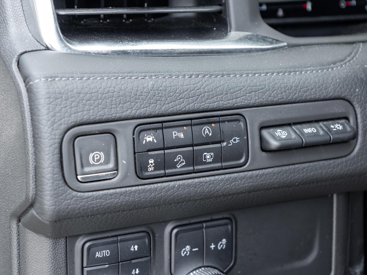 2022 GMC Yukon DENALI   Diesel   Roof   Heads up display Photo