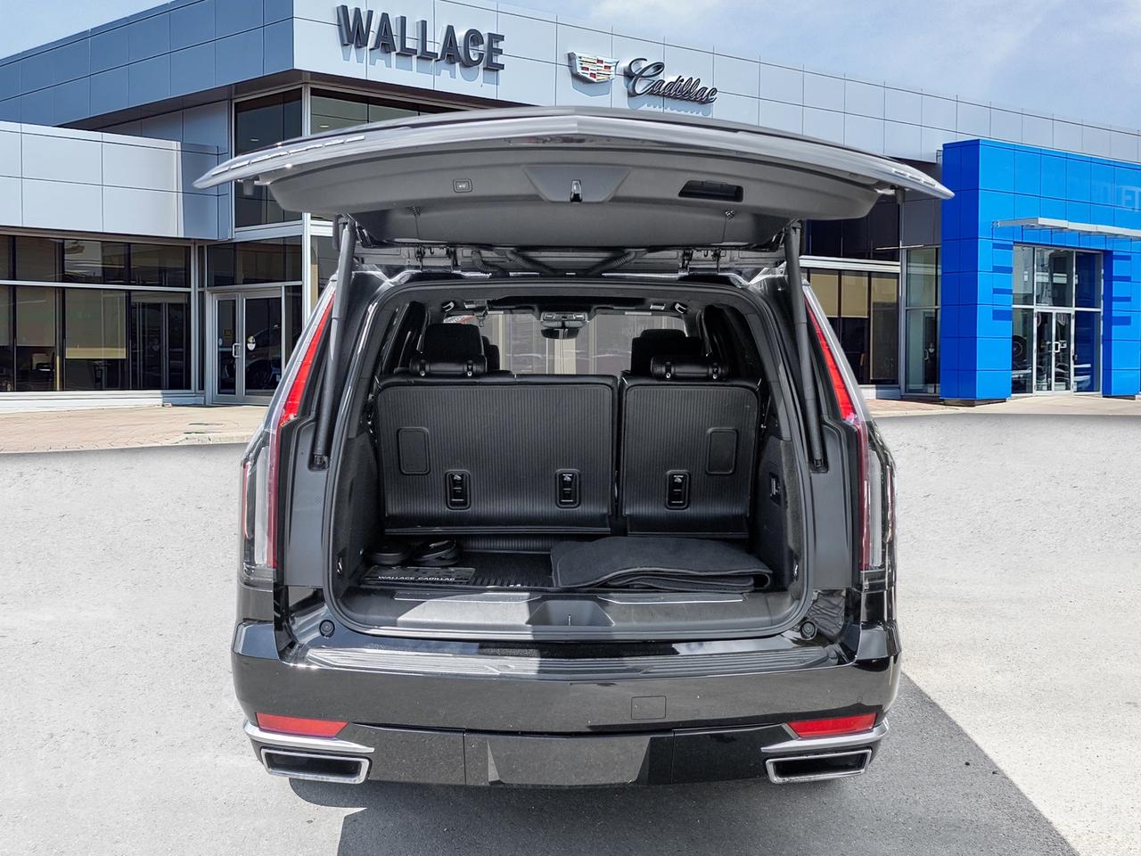 2023 Cadillac Escalade Touring PKG   Super Cruise   Massage Seats   ROOF Photo