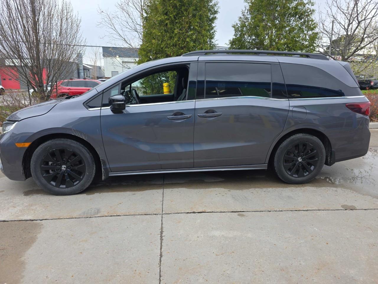 2025 Honda Odyssey Sport-L Passenger Van Photo
