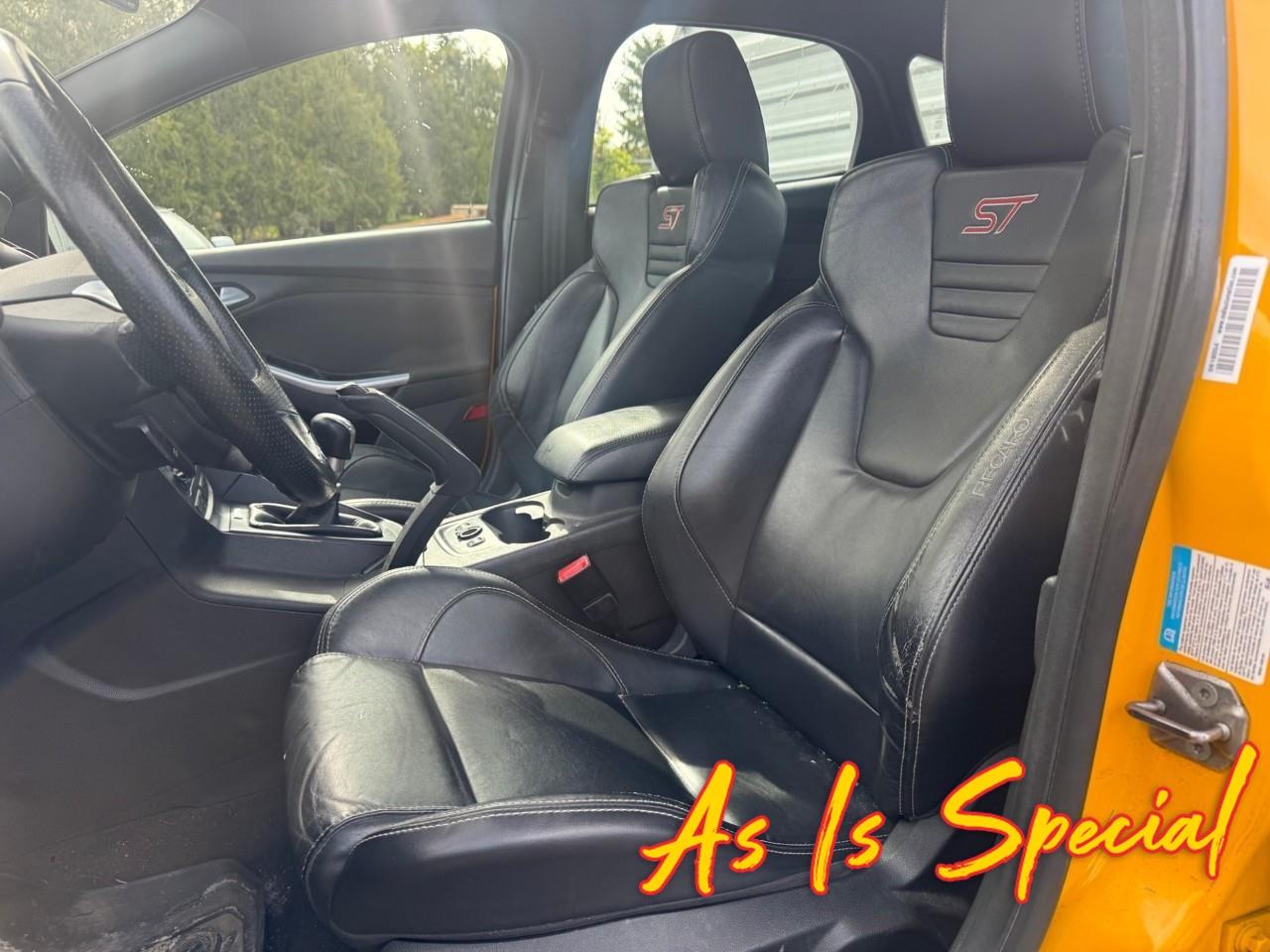 2013 Ford Focus ST Base 4dr Hatchback Photo