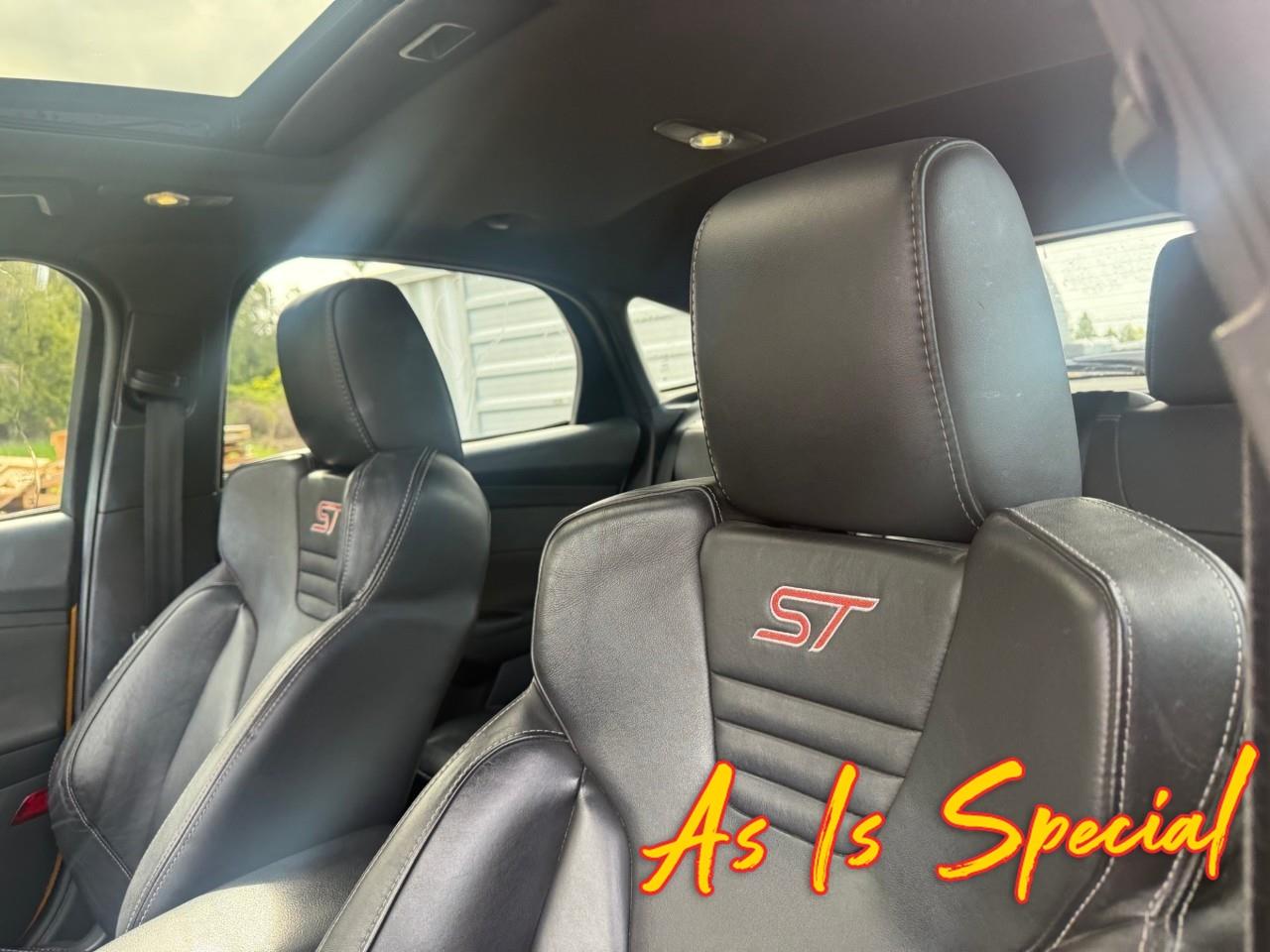 2013 Ford Focus ST Base 4dr Hatchback Photo