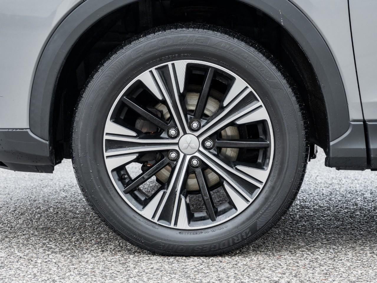 2019 Mitsubishi Eclipse Cross GT 4dr AWC Photo4
