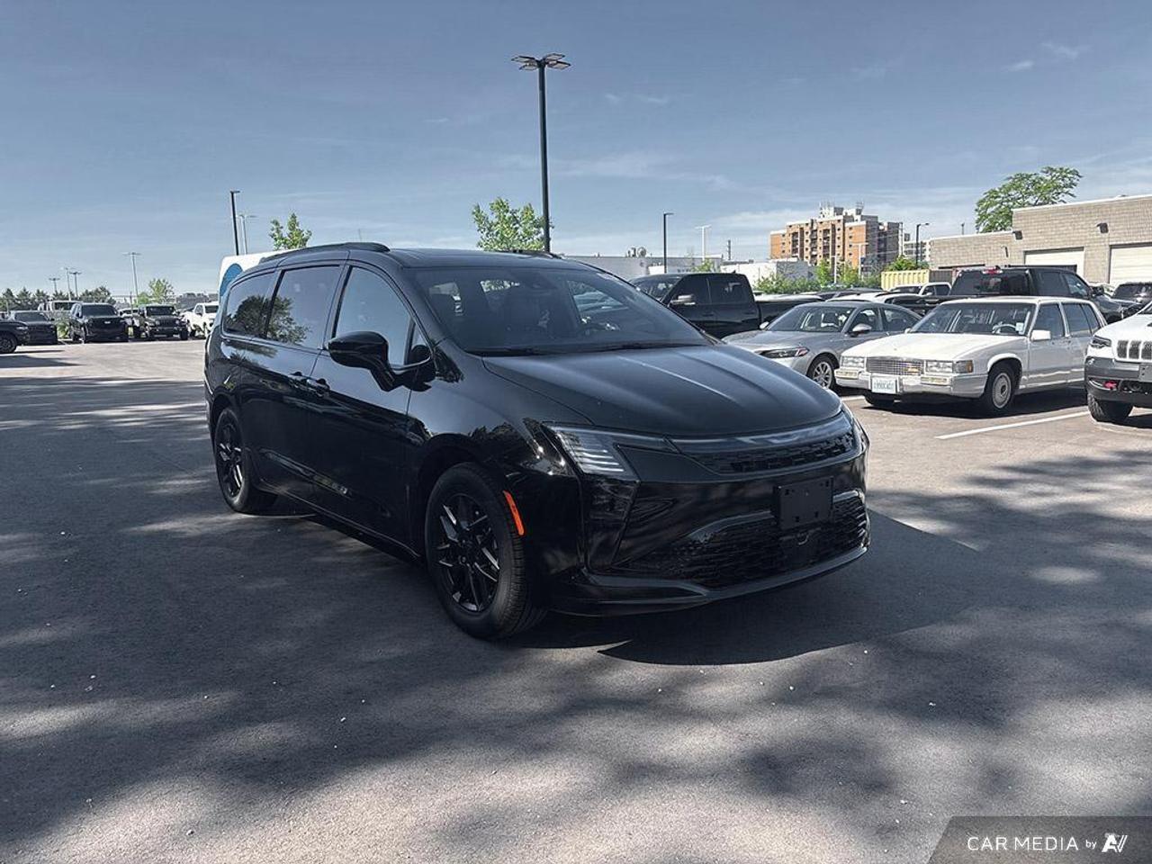 2027 Chrysler Pacifica Select Front-Wheel Drive Passenger Van Photo