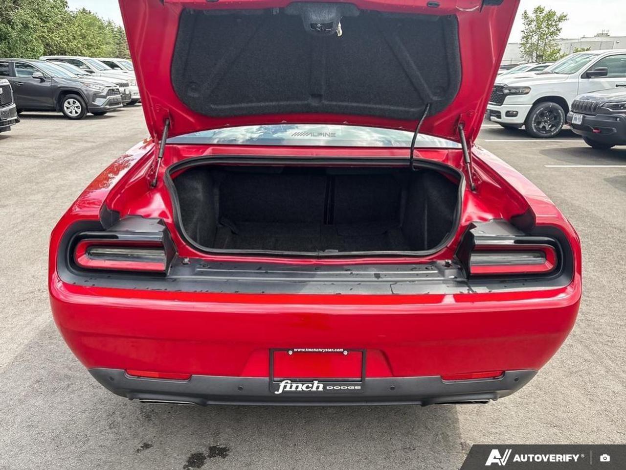 2017 Dodge Challenger R/T 2dr Rear-Wheel Drive Coupe Photo
