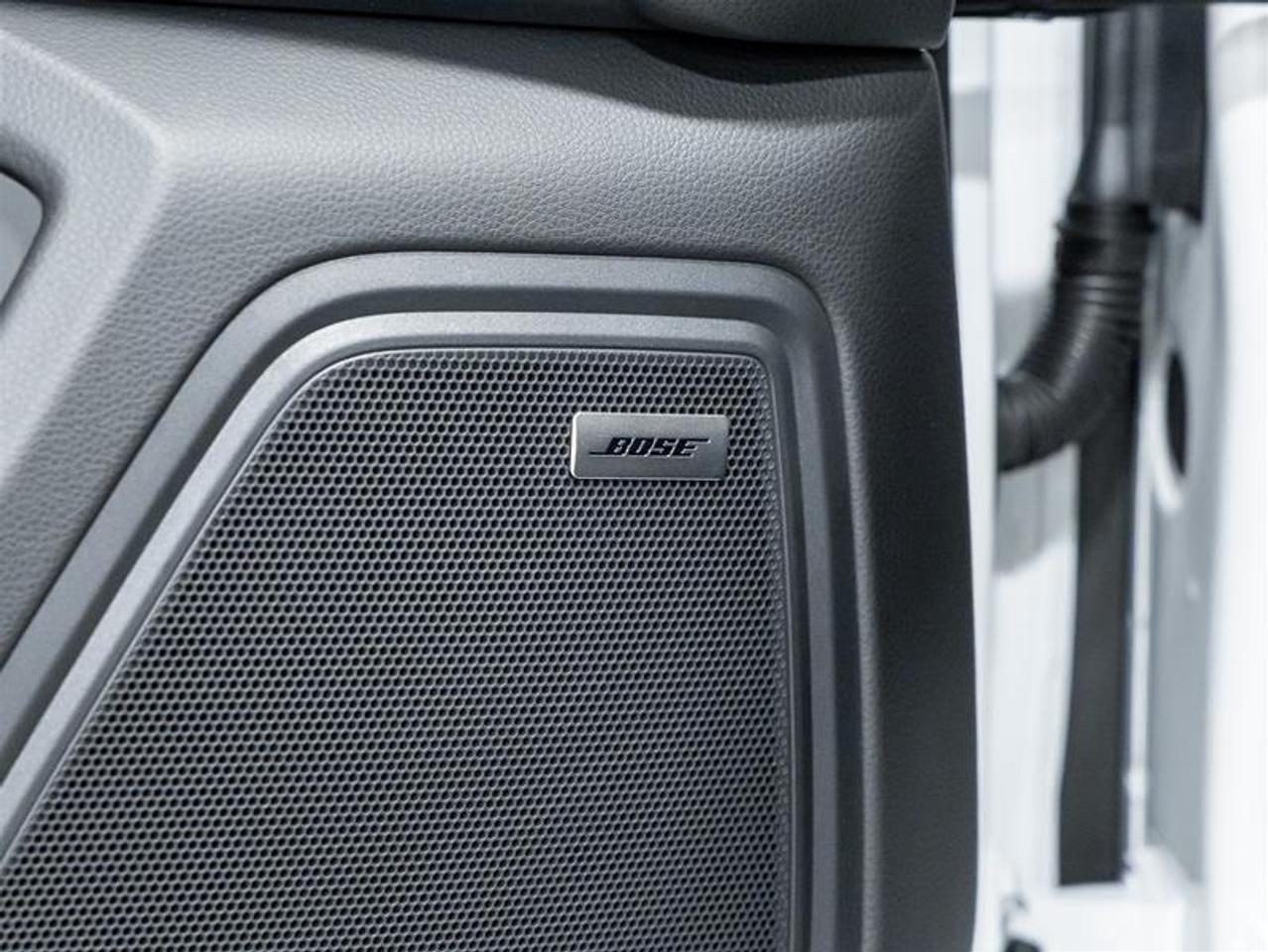 2025 Porsche Macan  Photo
