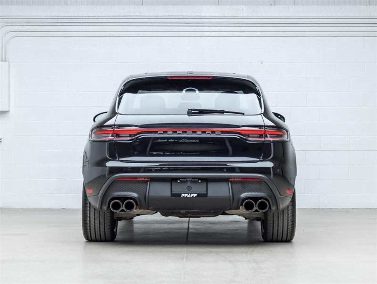 2025 Porsche Macan  Photo
