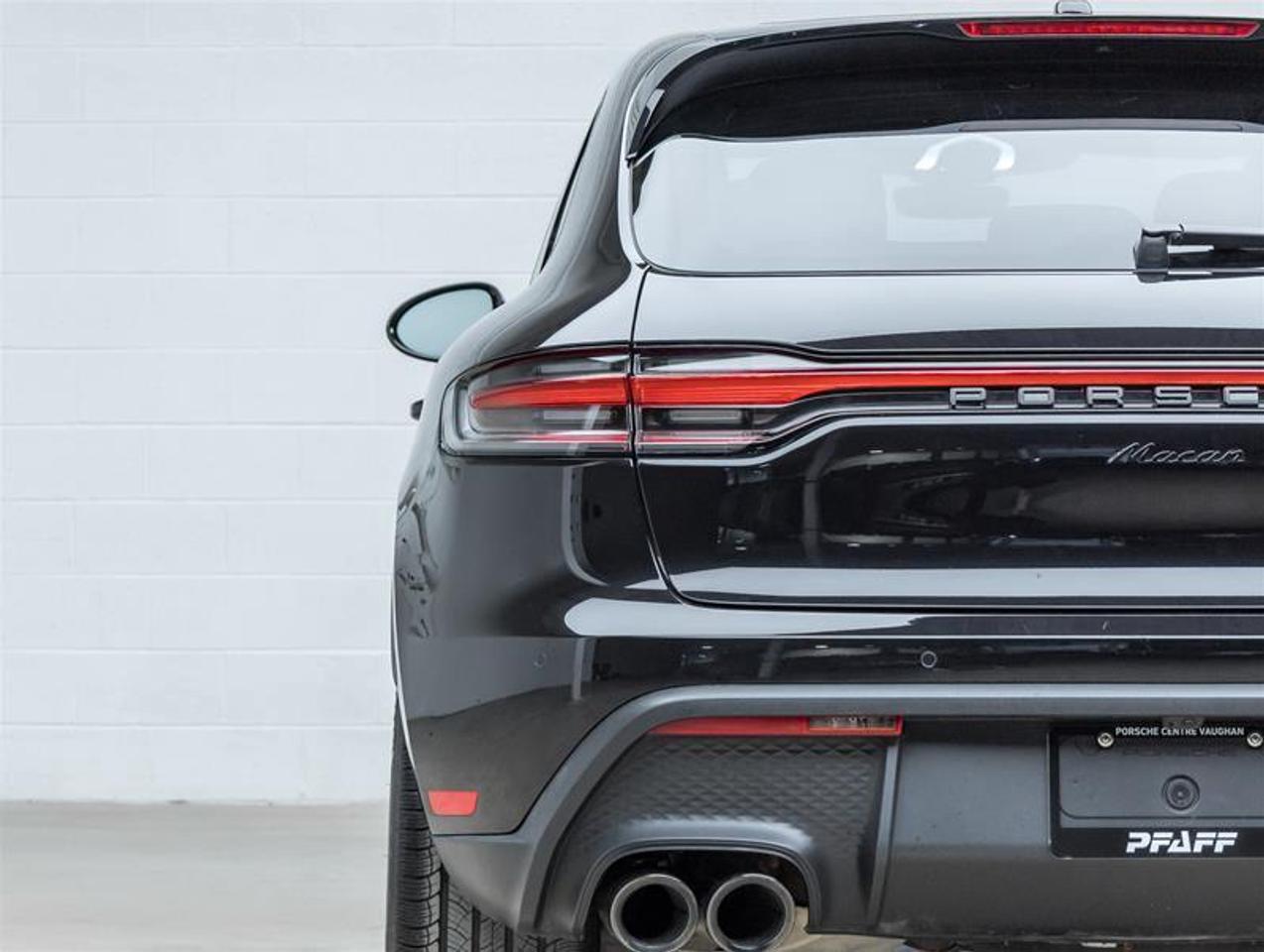 2025 Porsche Macan  Photo