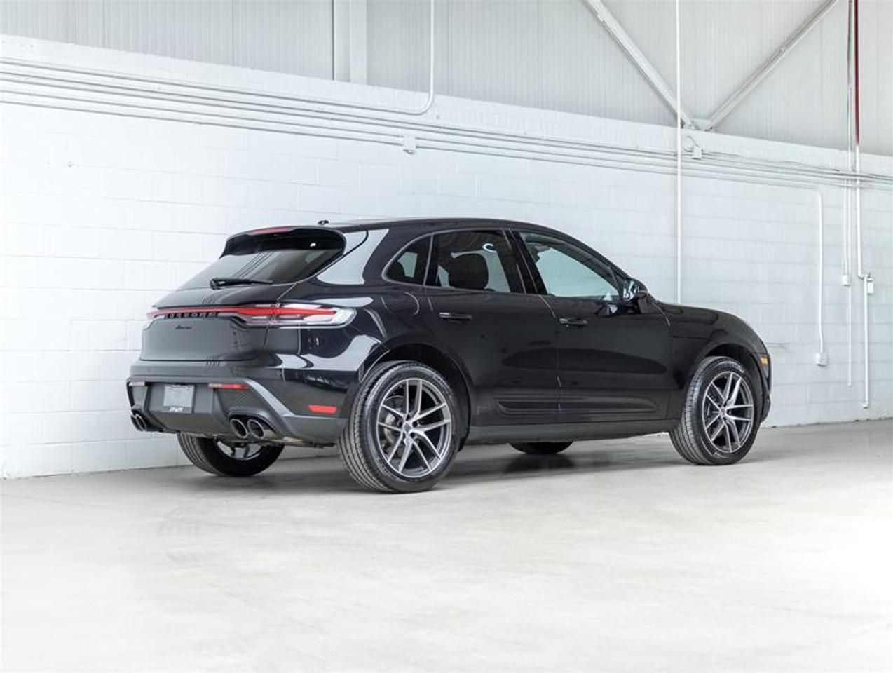 2025 Porsche Macan  Photo