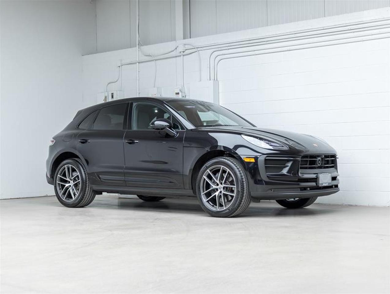 2025 Porsche Macan  Photo