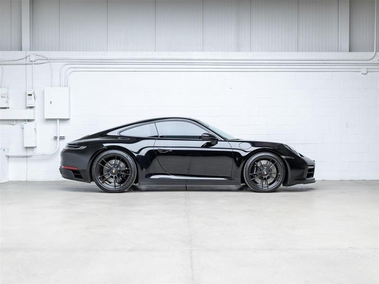 2024 Porsche 911  Photo