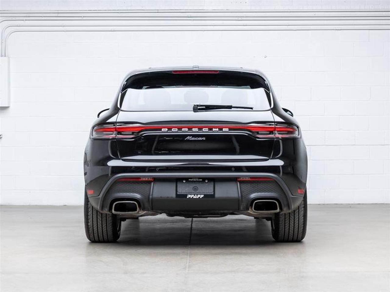 2024 Porsche Macan  Photo