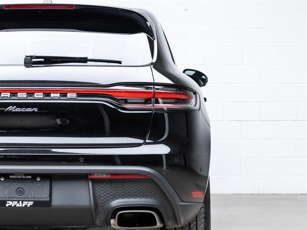 2024 Porsche Macan  Photo
