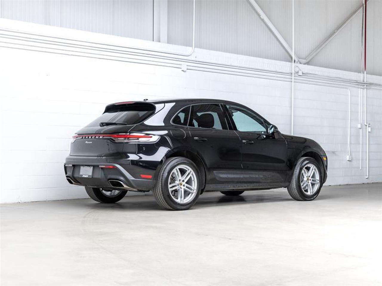 2024 Porsche Macan  Photo