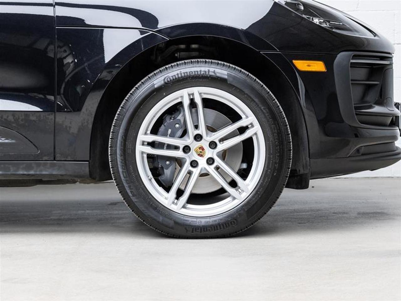 2024 Porsche Macan  Photo