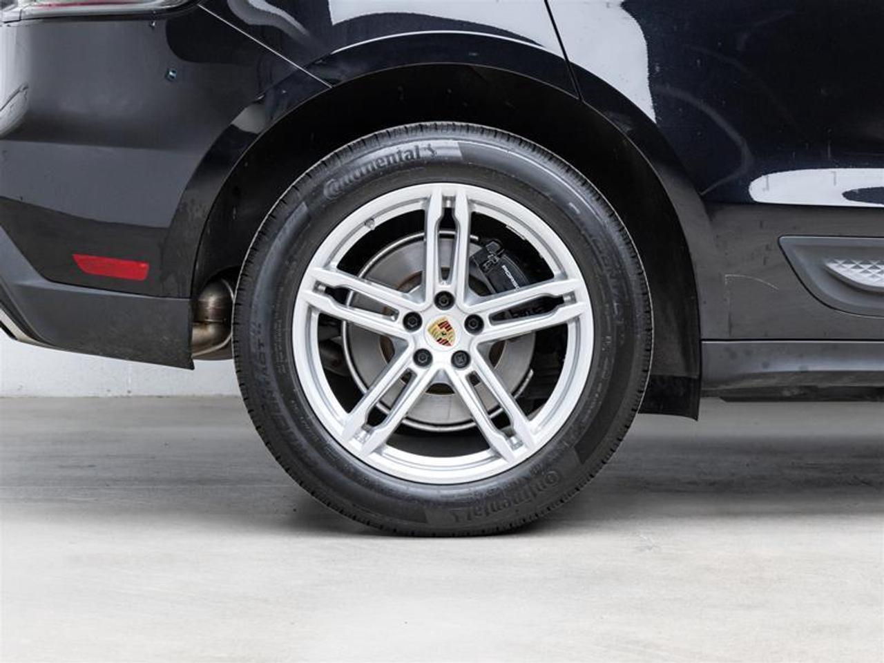 2024 Porsche Macan  Photo