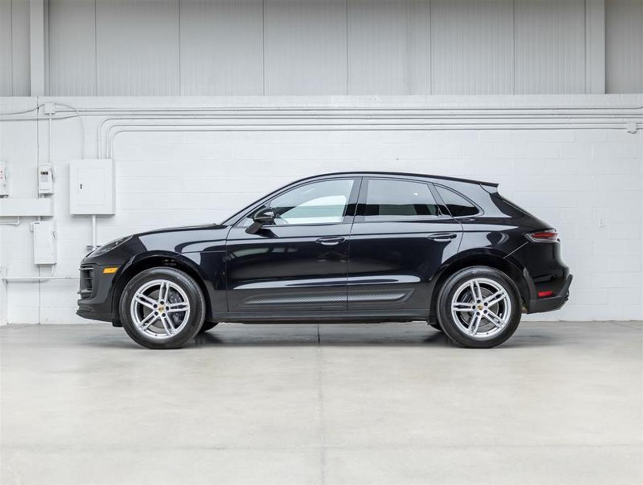 2024 Porsche Macan  Photo