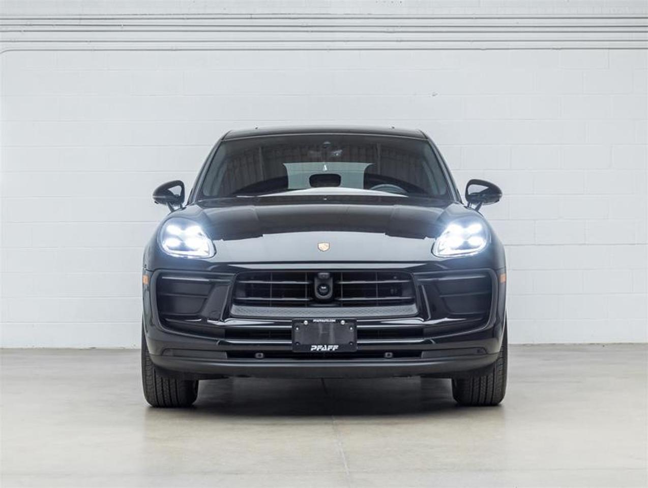 2024 Porsche Macan  Photo