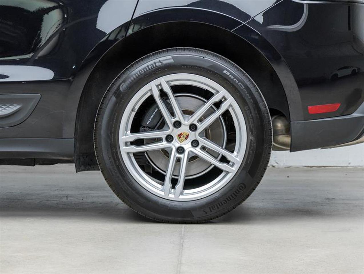 2024 Porsche Macan  Photo