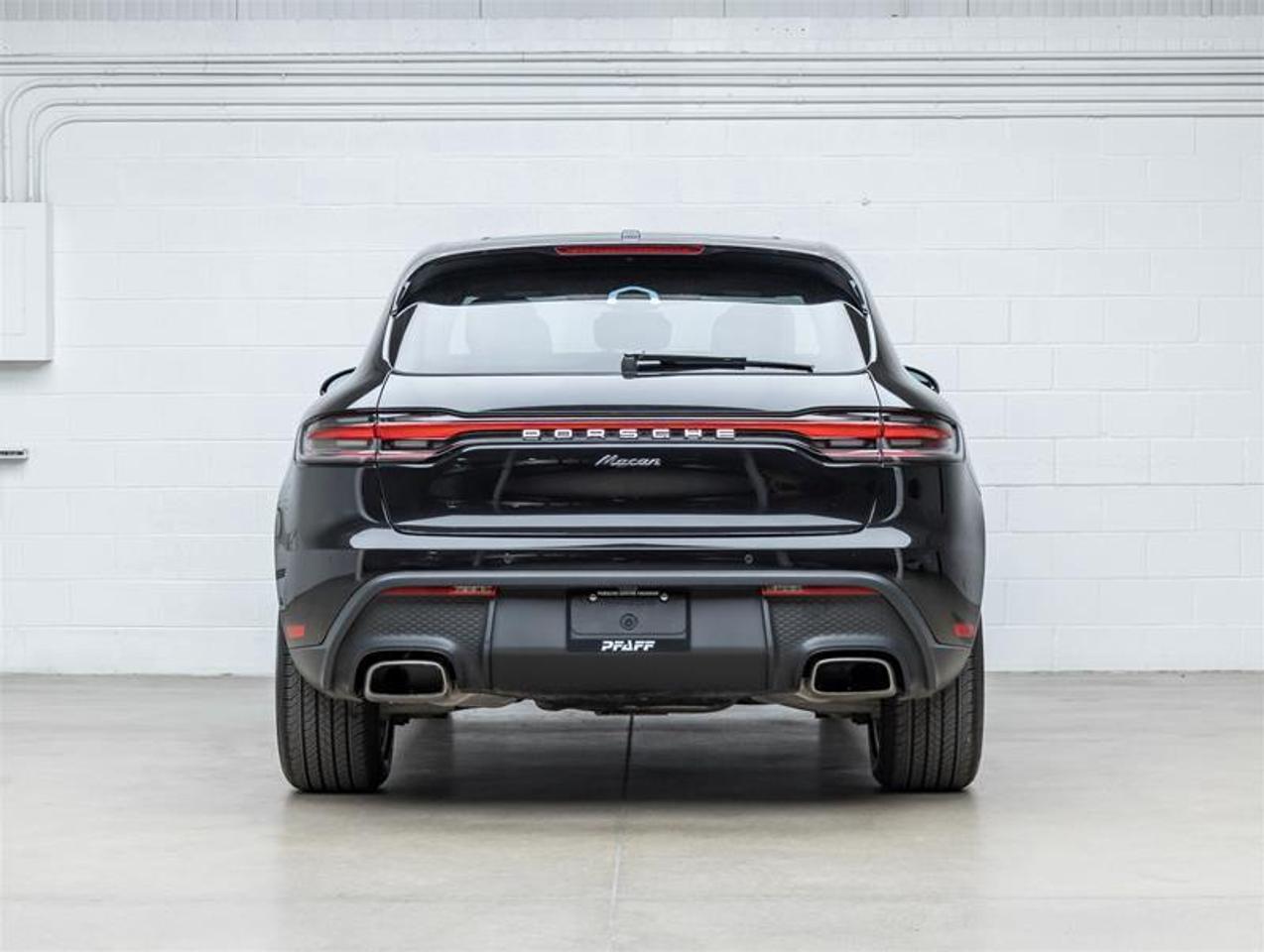 2024 Porsche Macan  Photo