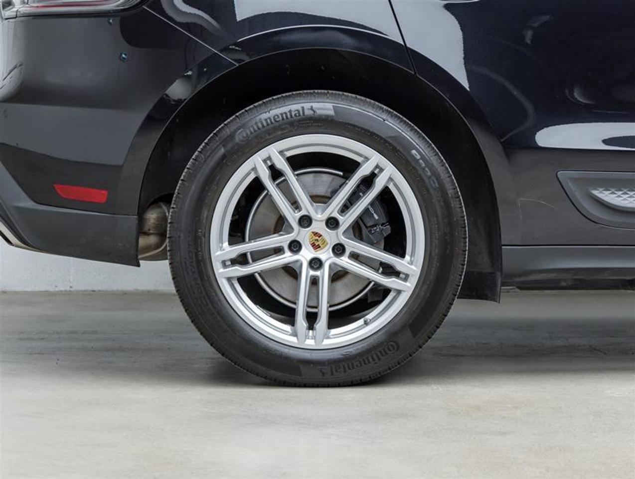 2024 Porsche Macan  Photo