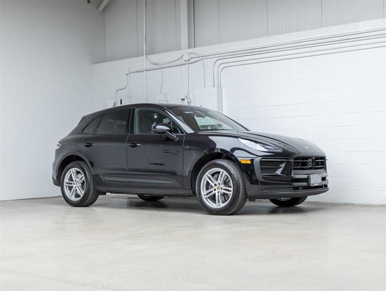 2024 Porsche Macan  Photo