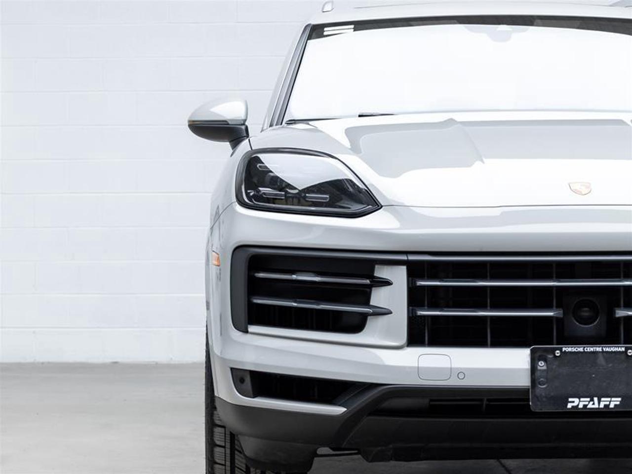 2024 Porsche Cayenne  Photo