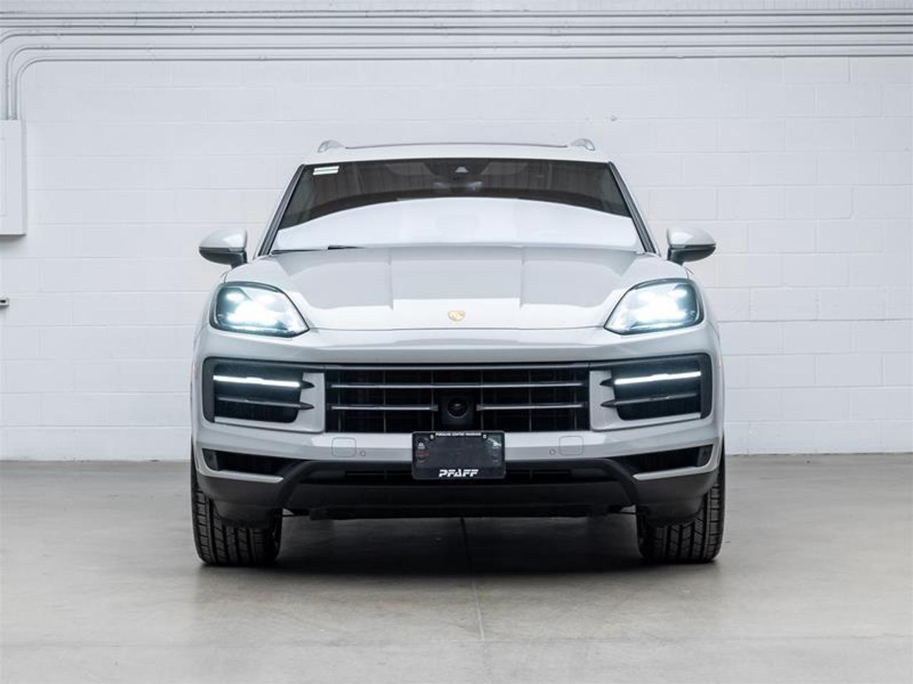 2024 Porsche Cayenne  Photo