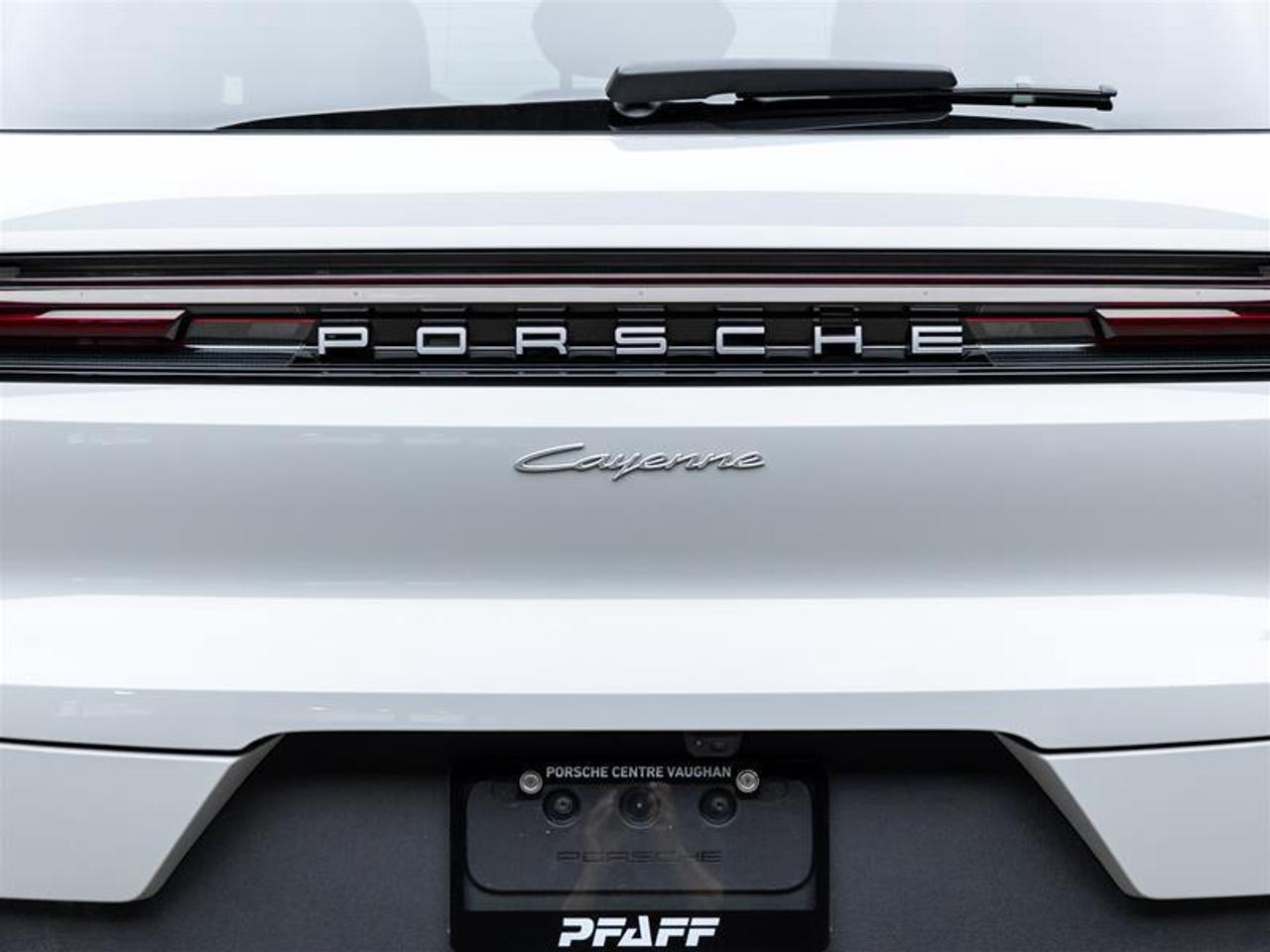 2024 Porsche Cayenne  Photo
