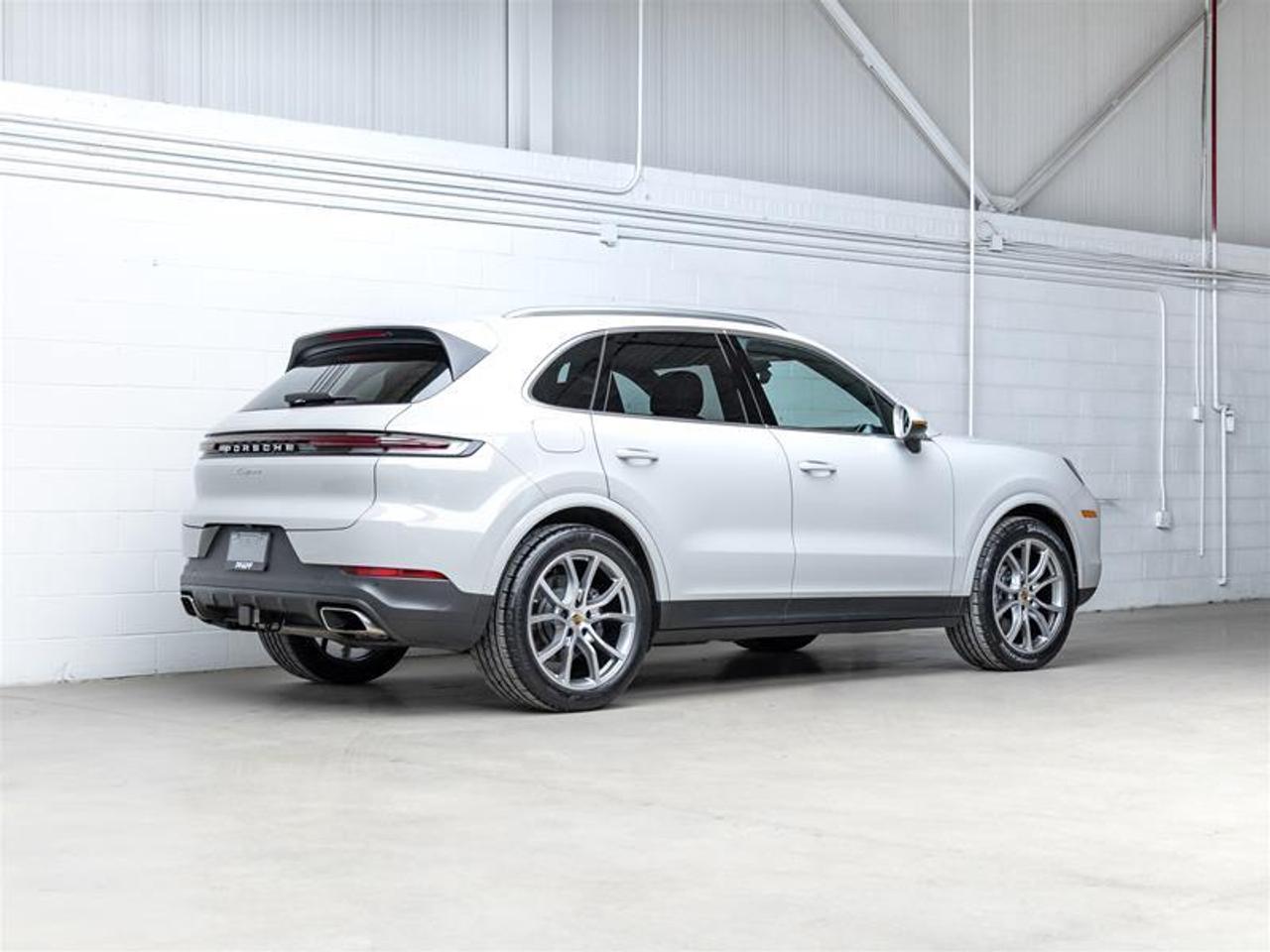 2024 Porsche Cayenne  Photo