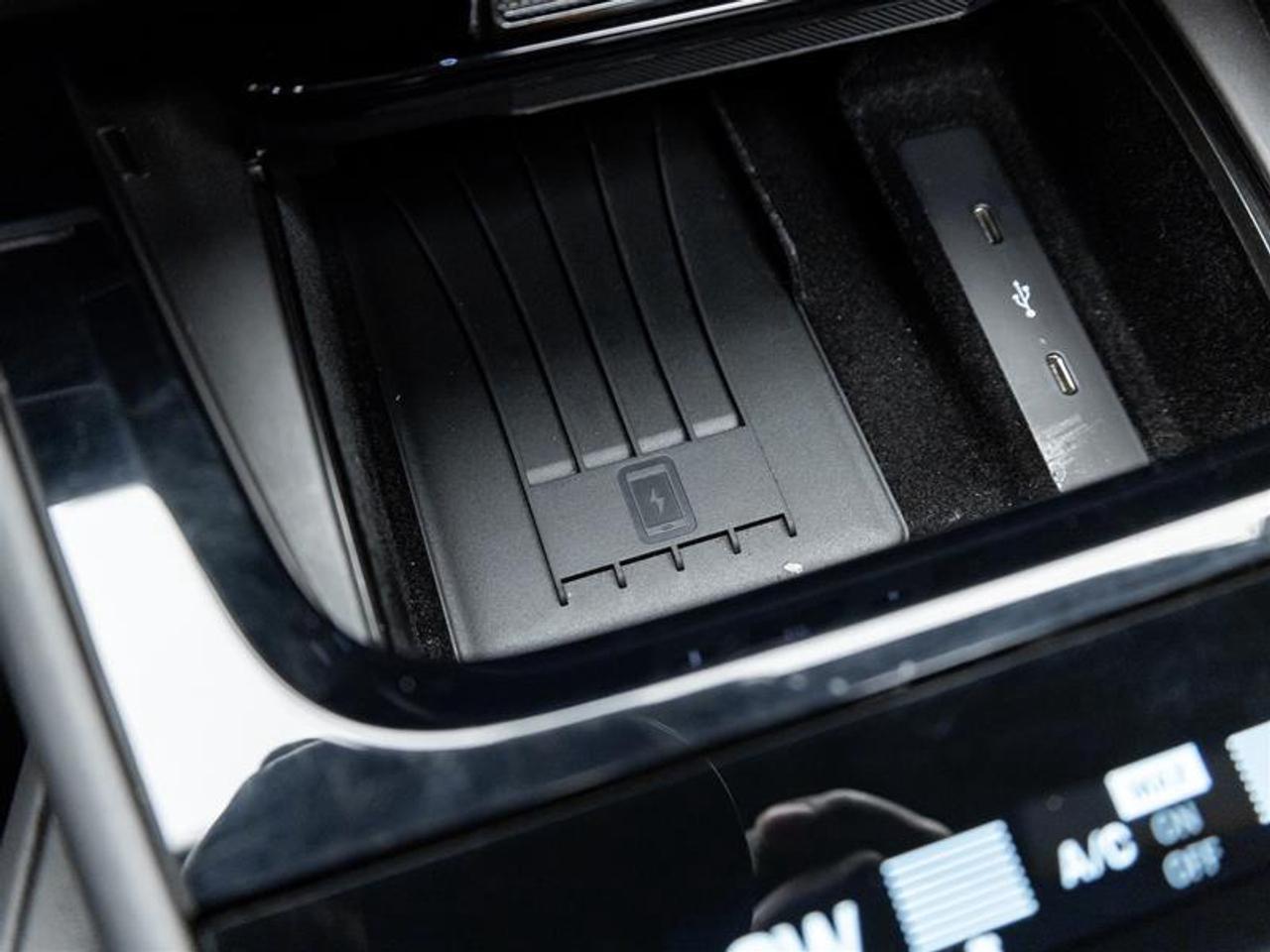 2024 Porsche Cayenne  Photo