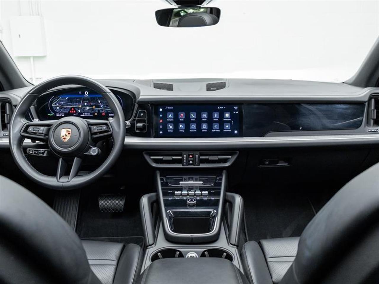 2024 Porsche Cayenne  Photo