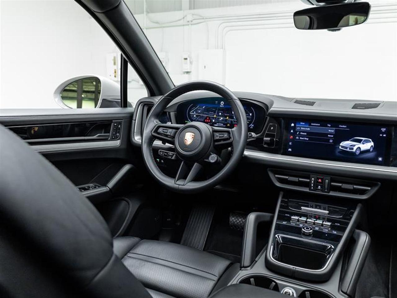 2024 Porsche Cayenne  Photo