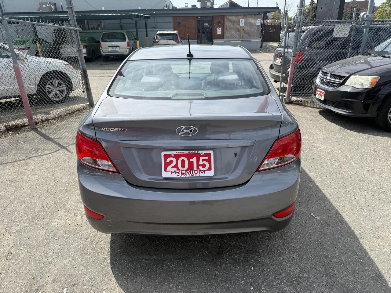 2015 Hyundai Accent *** 3 YEAR WARRANTY INCLUDED *** Photo