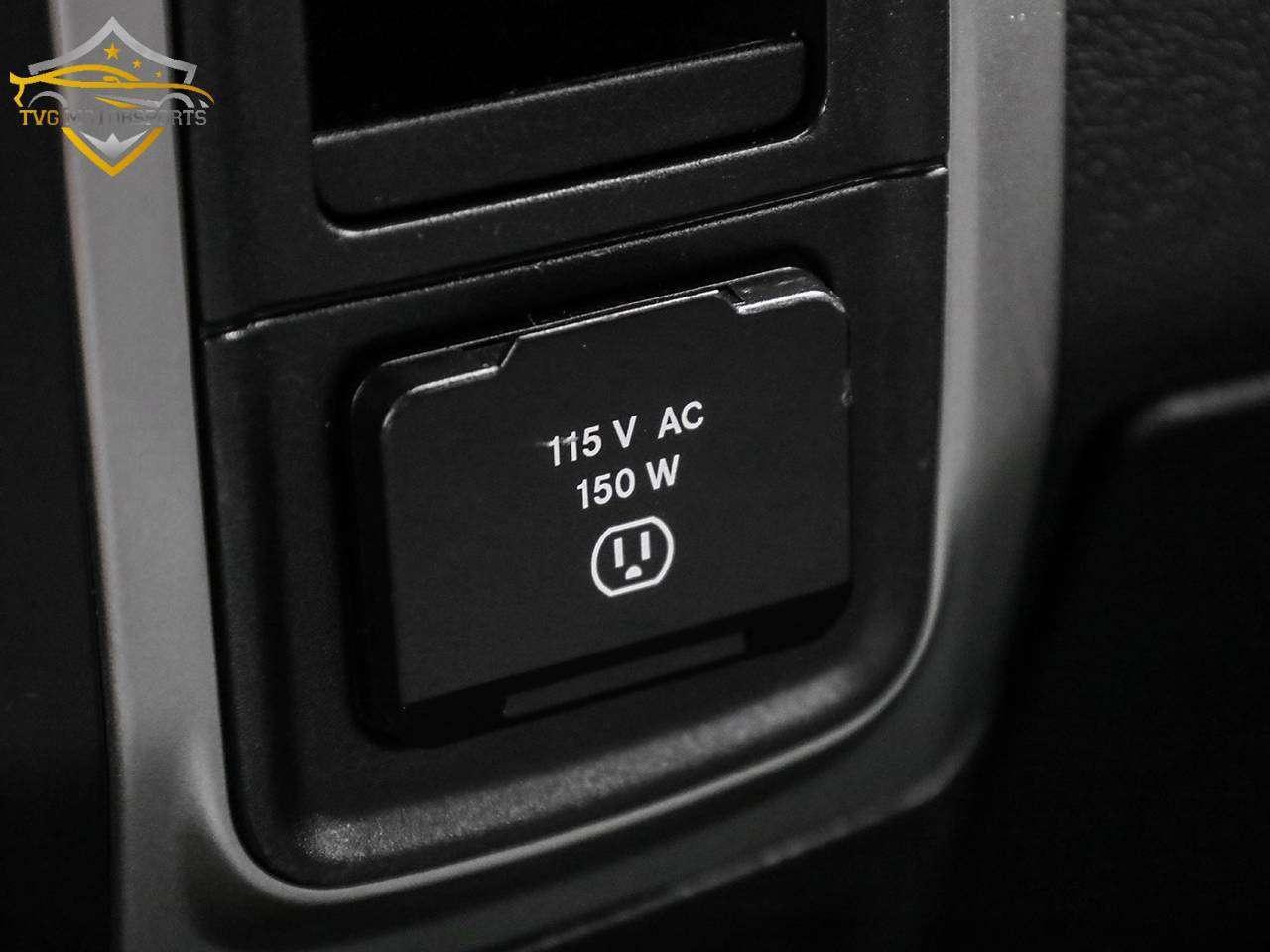 2019 RAM 1500 SLT Photo