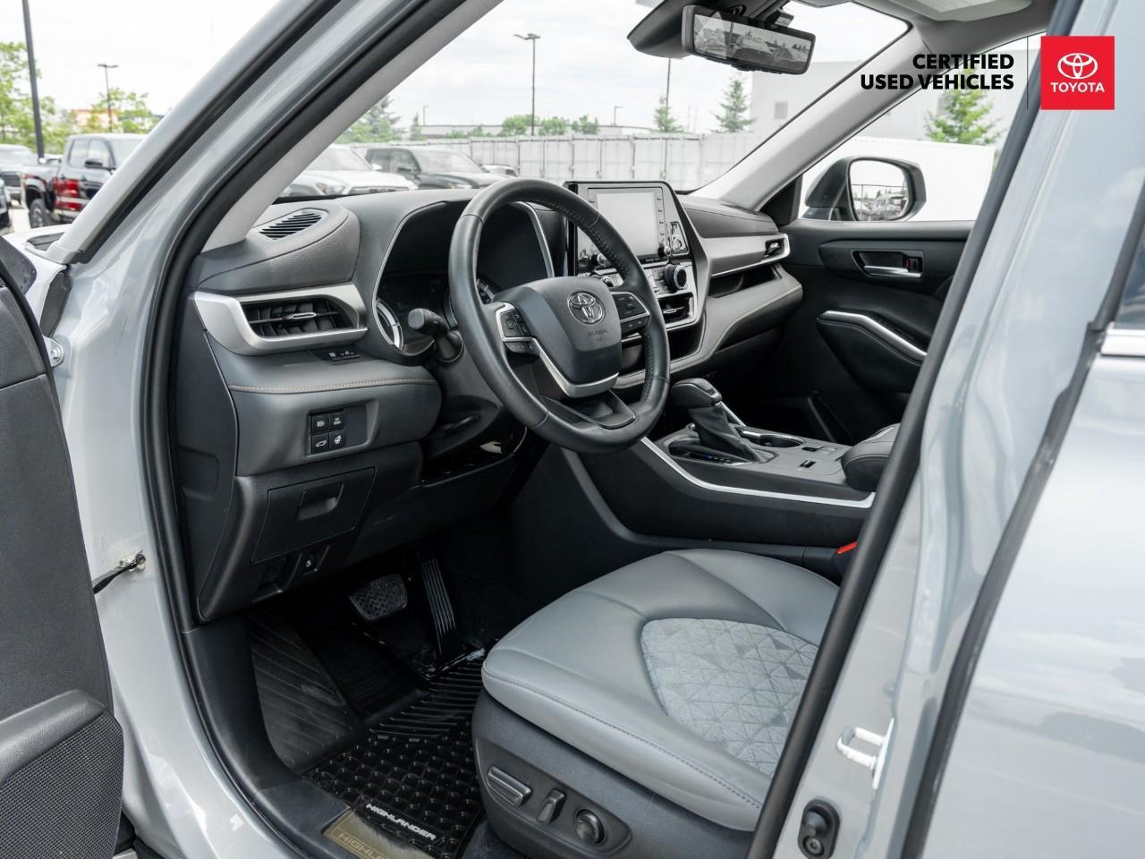 2022 Toyota Highlander Hybrid XLE 4dr All-Wheel Drive Photo