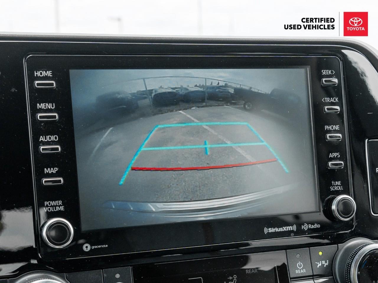 2022 Toyota Highlander Hybrid XLE 4dr All-Wheel Drive Photo