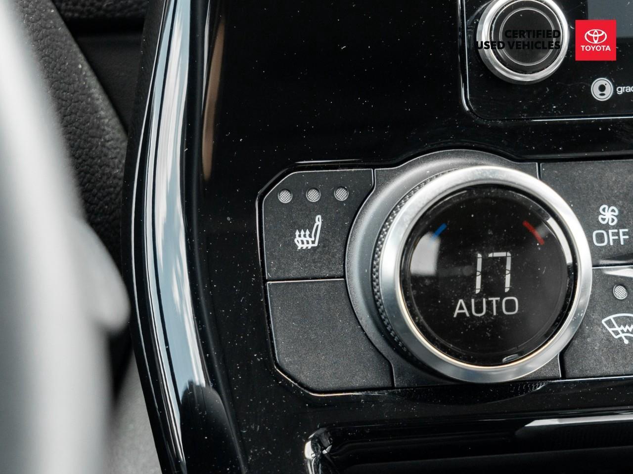 2022 Toyota Highlander Hybrid XLE 4dr All-Wheel Drive Photo