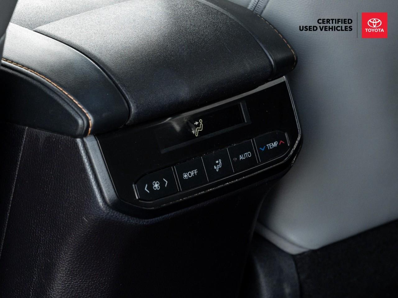 2022 Toyota Highlander Hybrid XLE 4dr All-Wheel Drive Photo