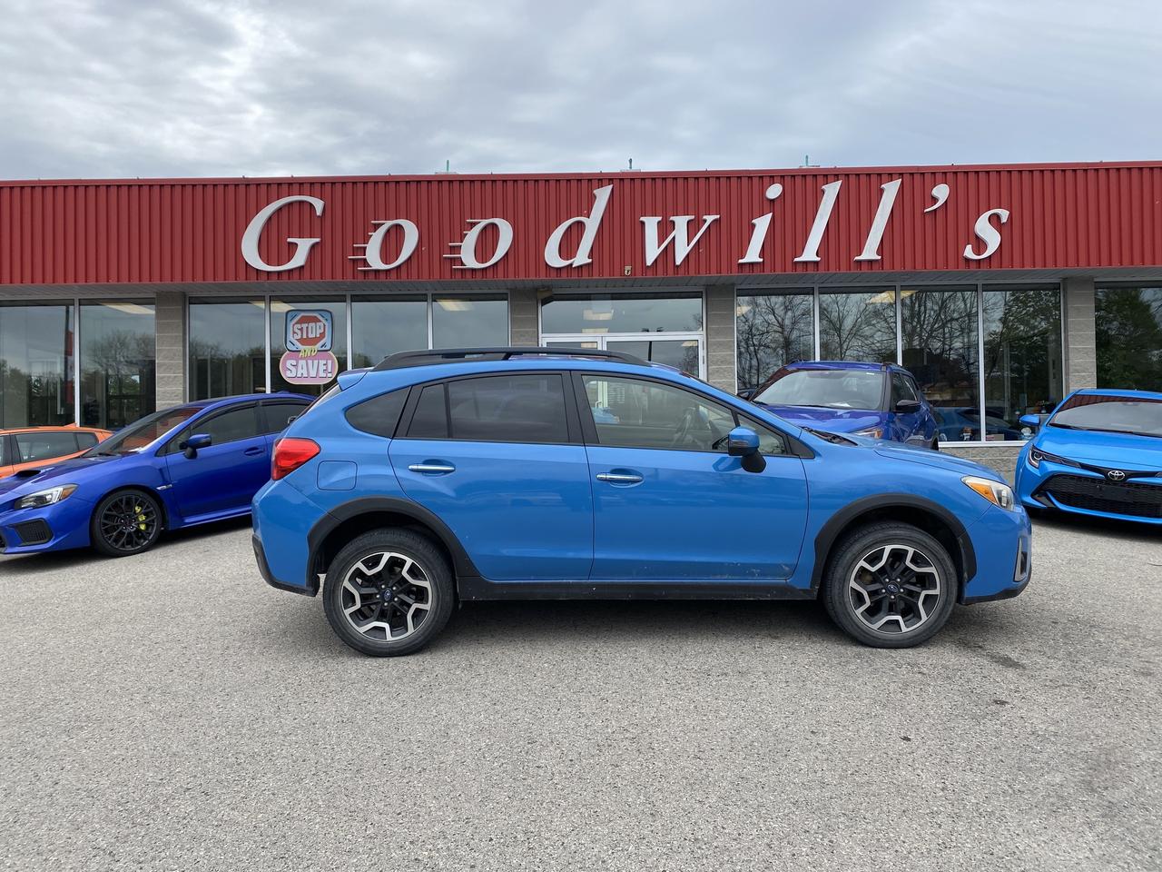 2016 Subaru Crosstrek AWD, HEATED LEATHER, SUNROOF, BACK UP CAMERA!