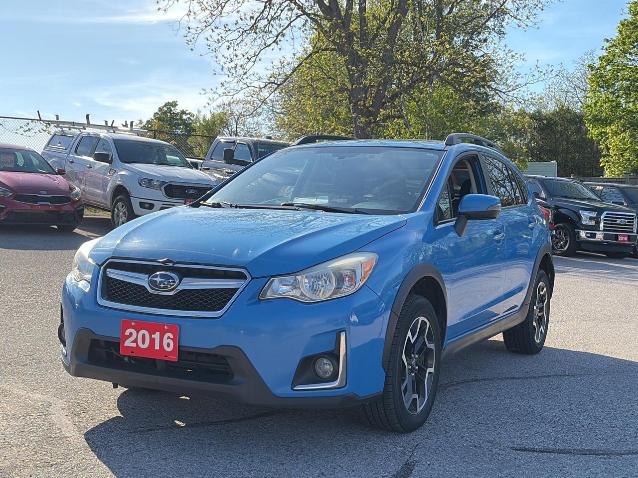 2016 Subaru Crosstrek AWD, HEATED LEATHER, SUNROOF, BACK UP CAMERA! Photo