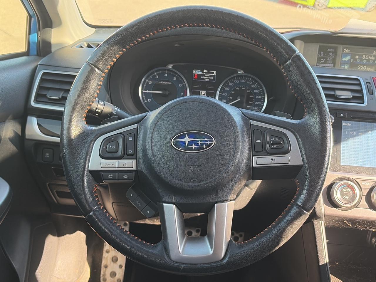 2016 Subaru Crosstrek AWD, HEATED LEATHER, SUNROOF, BACK UP CAMERA! Photo