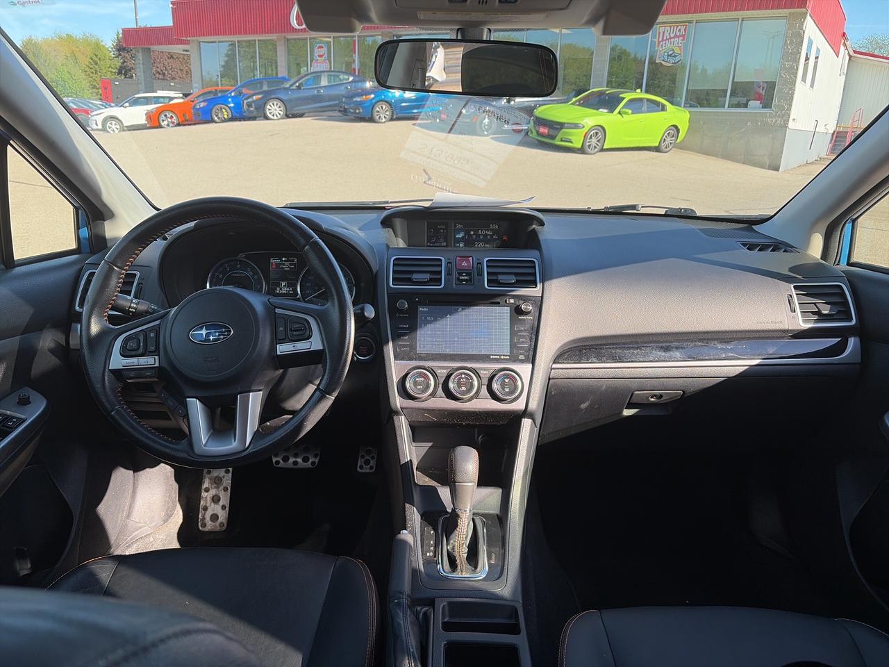 2016 Subaru Crosstrek AWD, HEATED LEATHER, SUNROOF, BACK UP CAMERA! Photo