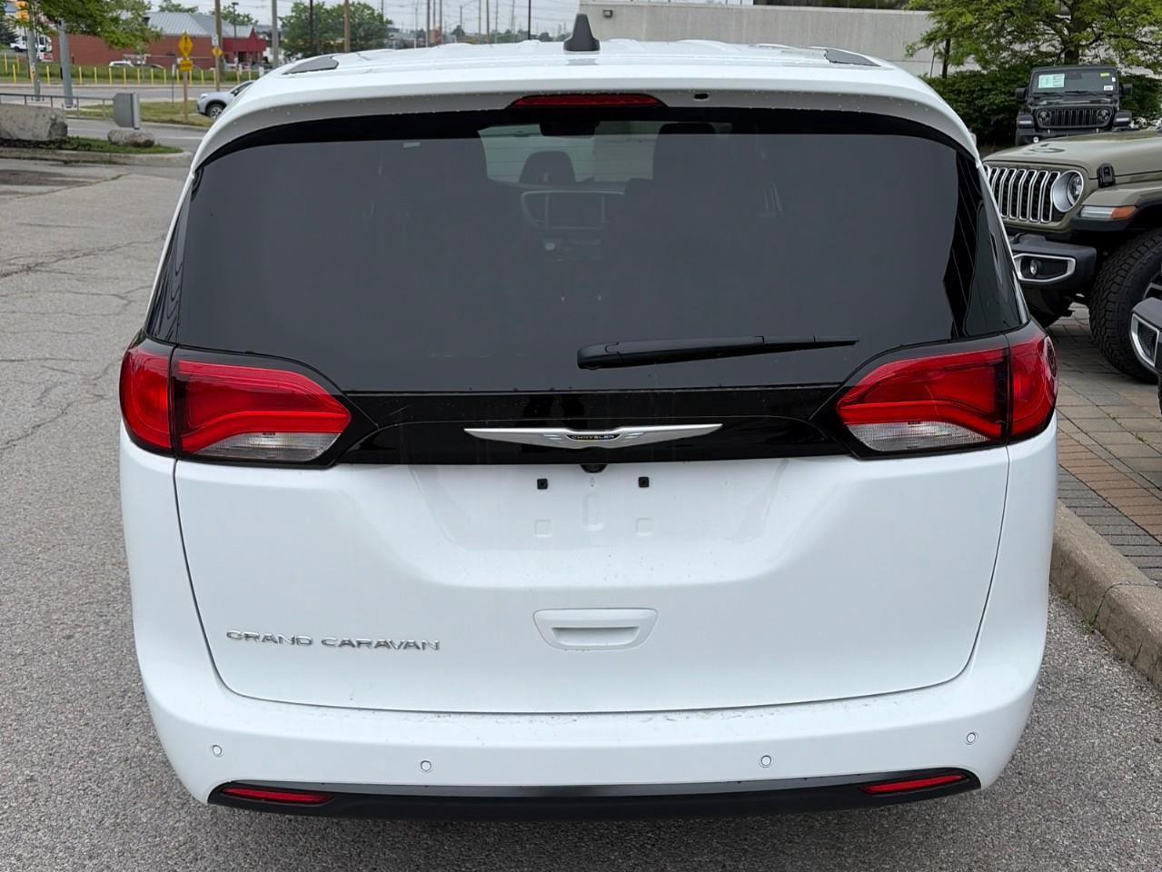 2027 Chrysler Grand Caravan SXT Front-Wheel Drive Passenger Van Photo3
