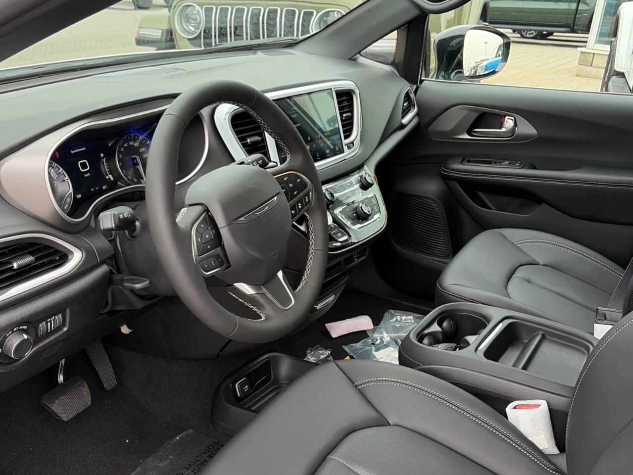 2027 Chrysler Grand Caravan SXT Front-Wheel Drive Passenger Van Photo
