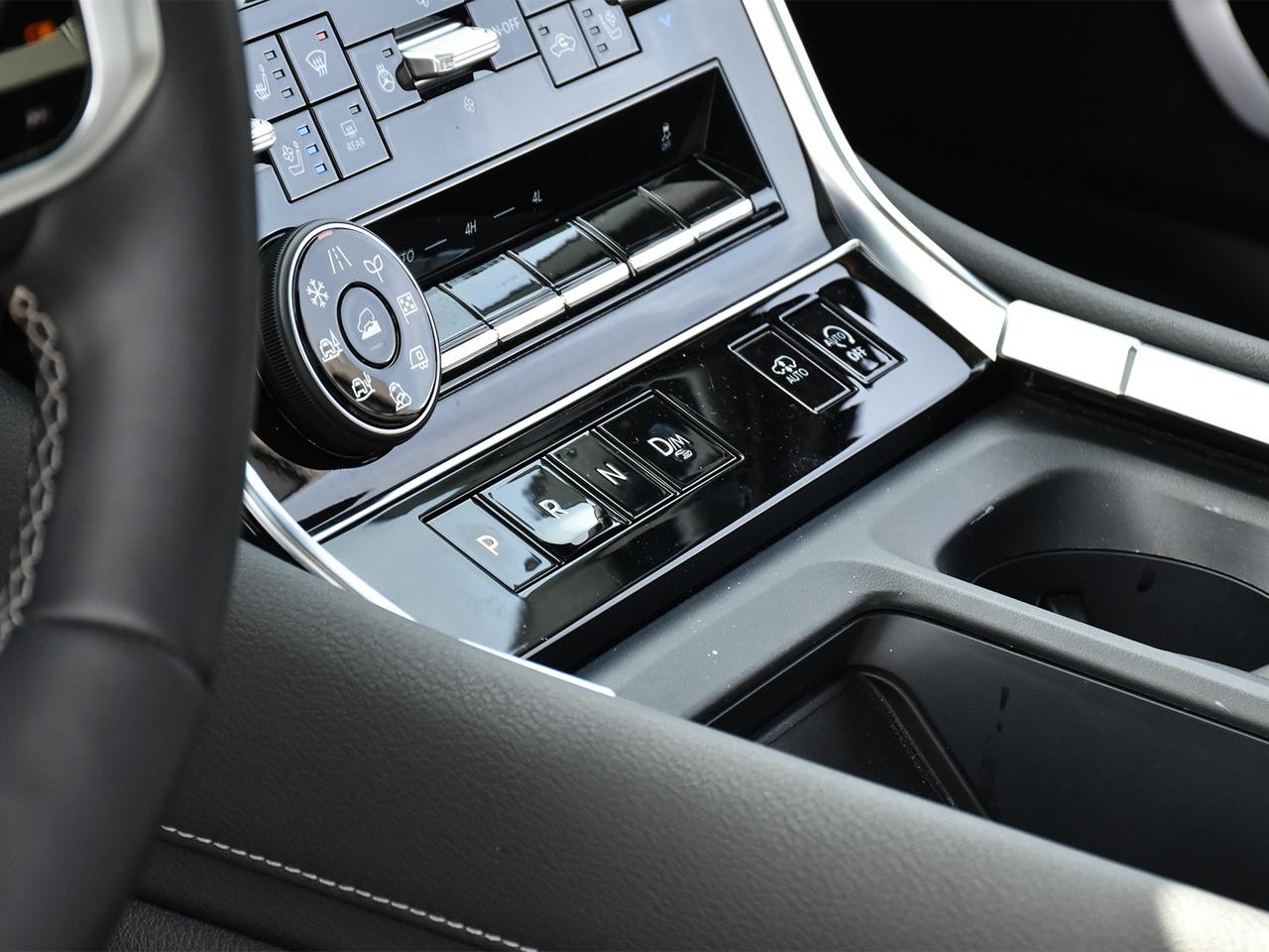 2025 Nissan Armada Platinum Reserve  - Certified Photo