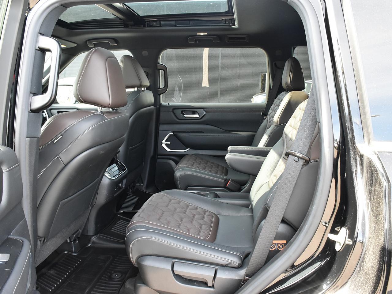 2025 Nissan Armada Platinum Reserve  - Certified Photo