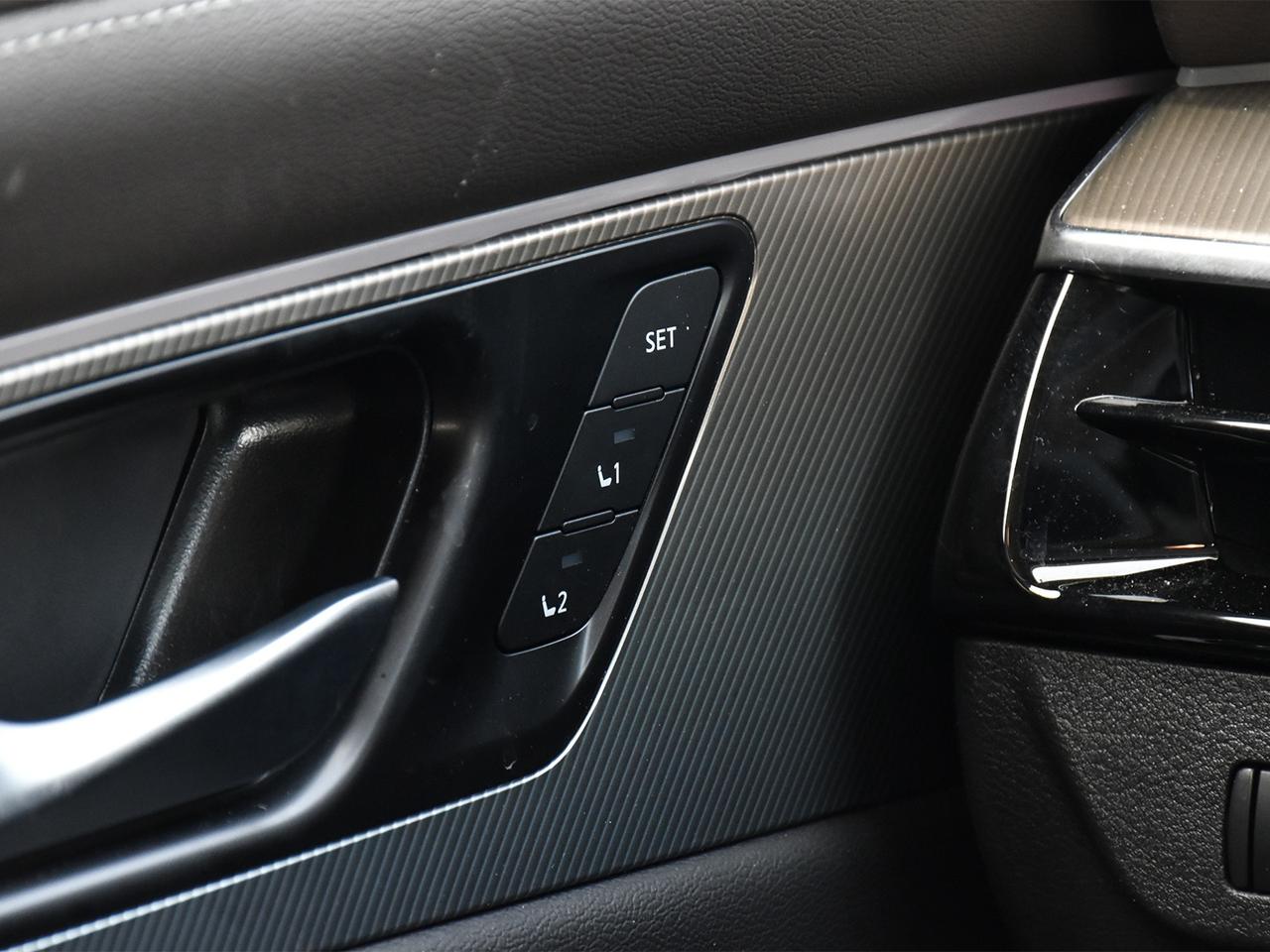 2025 Nissan Murano Platinum  - Certified - Cooled Seats Photo
