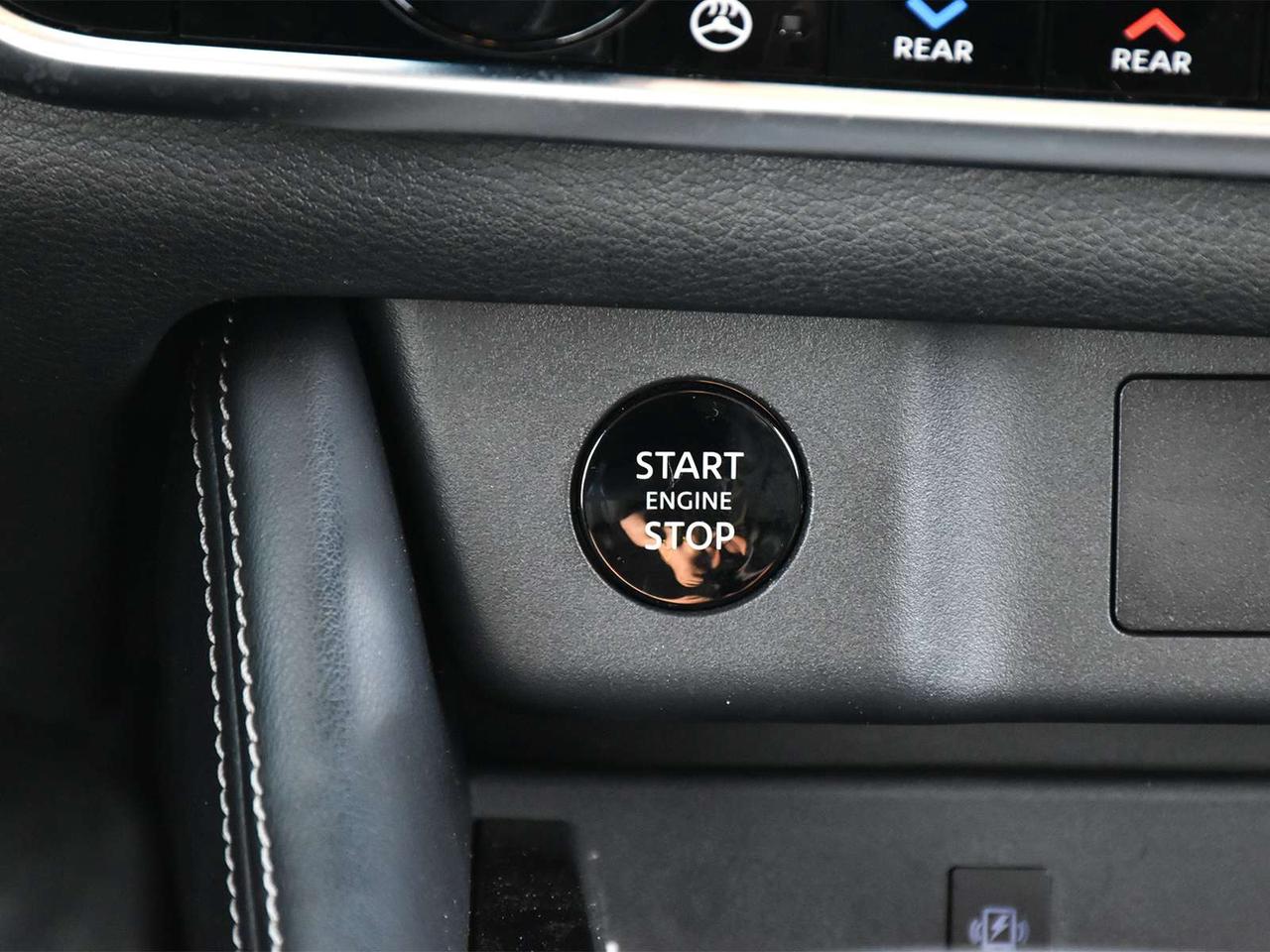 2026 Nissan Rogue Platinum  - Certified -  HUD Photo