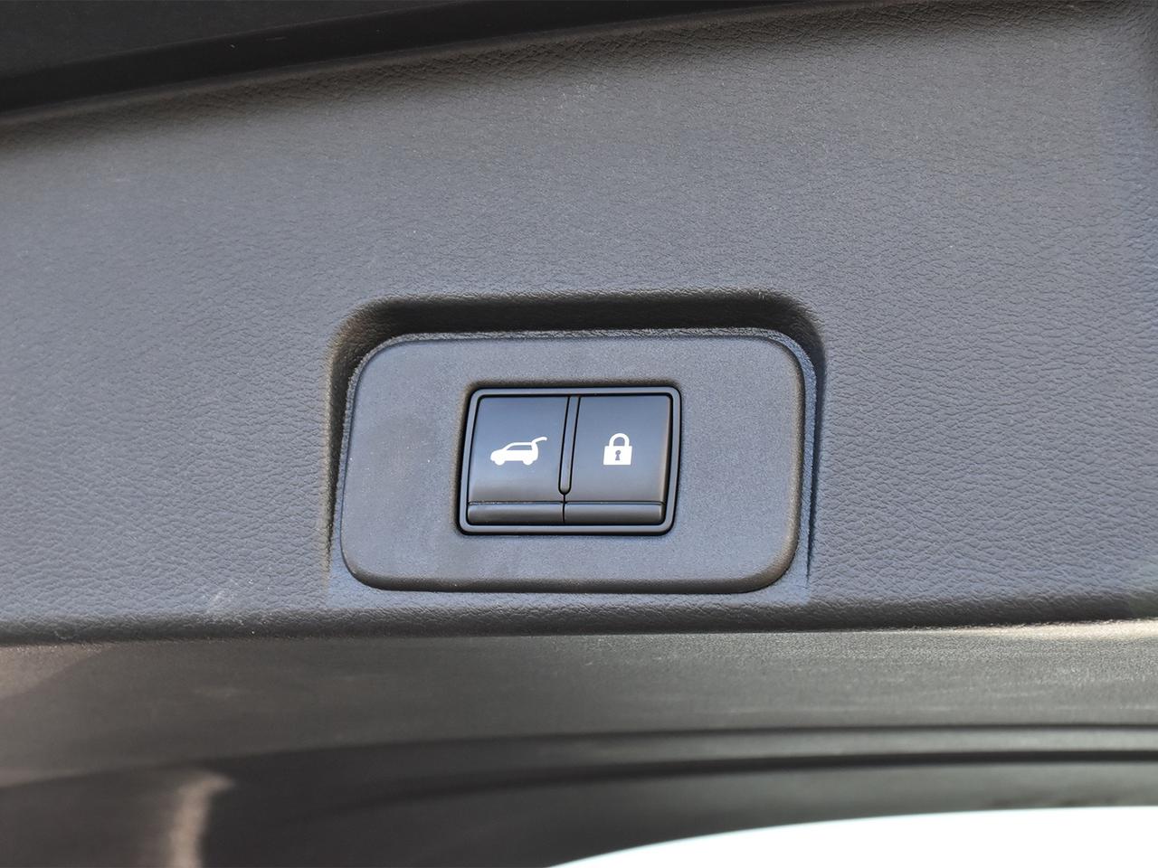 2022 Nissan Rogue Platinum  - Certified - HUD Photo