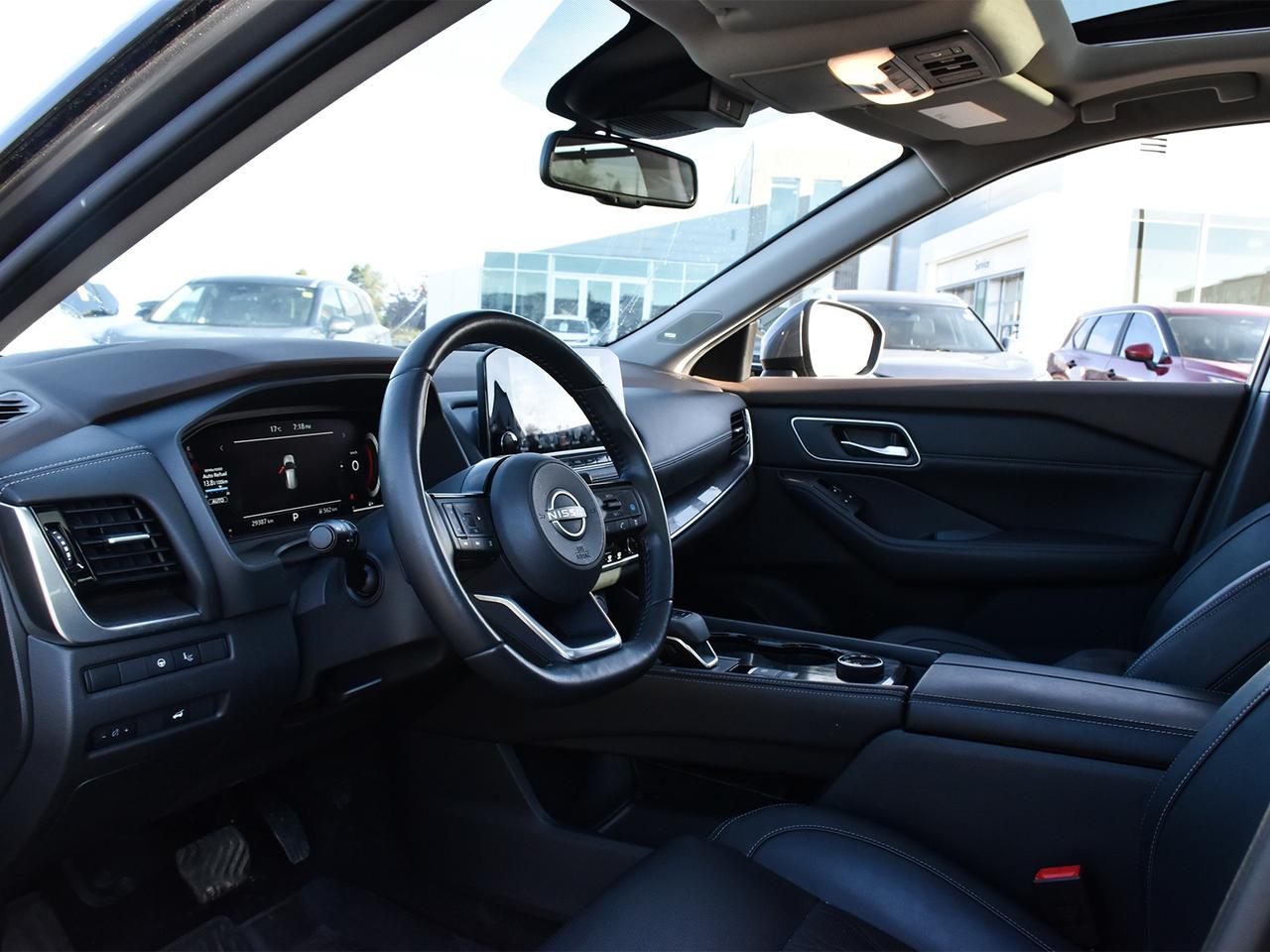 2022 Nissan Rogue Platinum  - Certified - HUD Photo